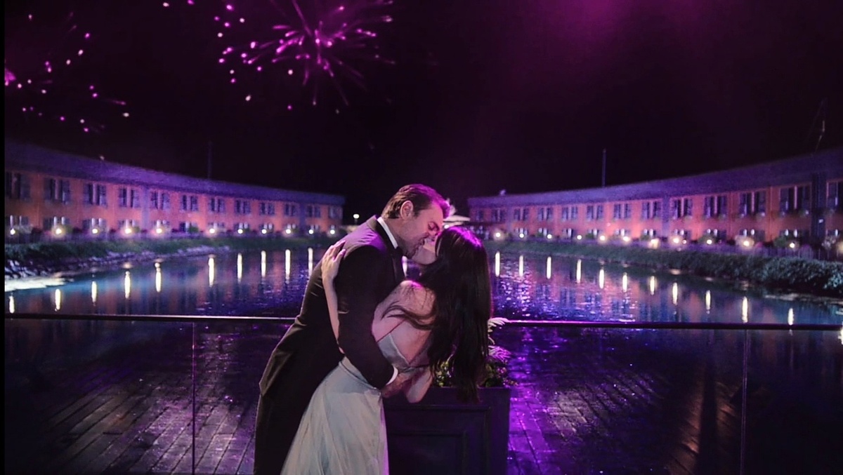 Сериал "Двухместный номер". Источник фото: скриншот автора публикации 