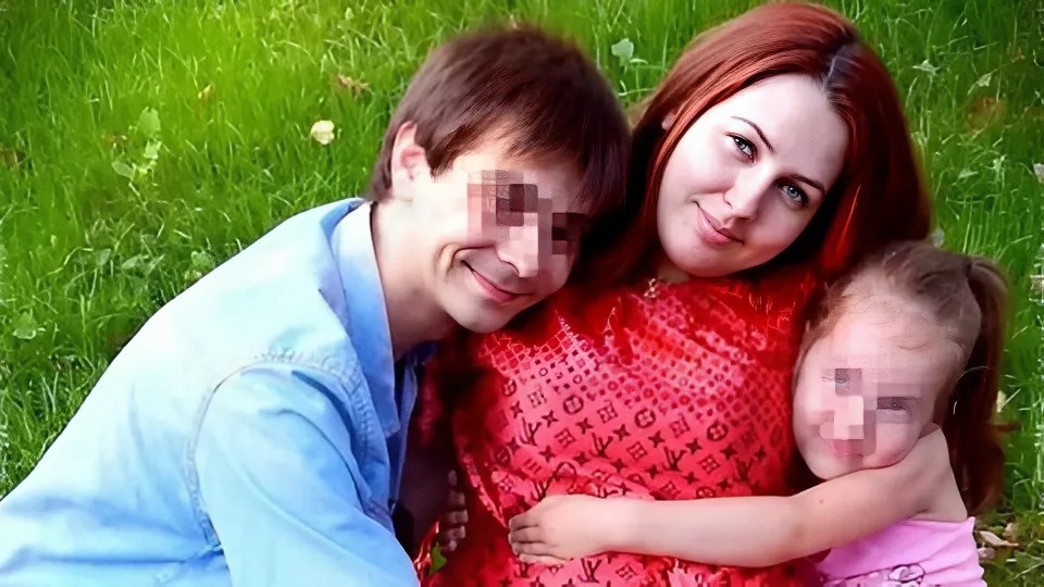 Фотография Ирины с мужем и дочкой