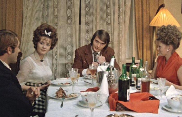 В художественных произведениях этот глагол передает особенности характера. / Фото: psychologies.ru