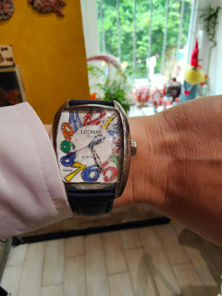 Несмотря на царапины, я нежно люблю свои часы