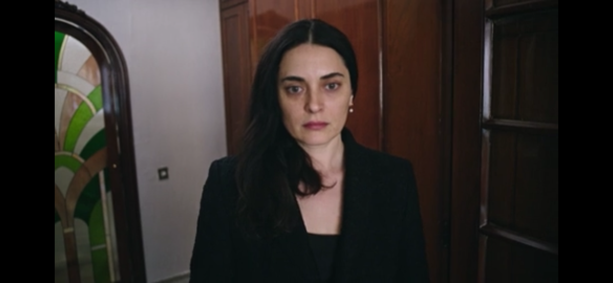 Стоп кадр из сериала «Если король проиграет»