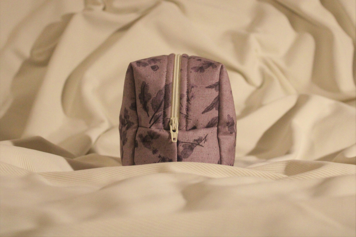 "Я ем на обед золотые слитки
Бриллиантовый десерт, нефтяные сливки"(с) Фото: Unsplash