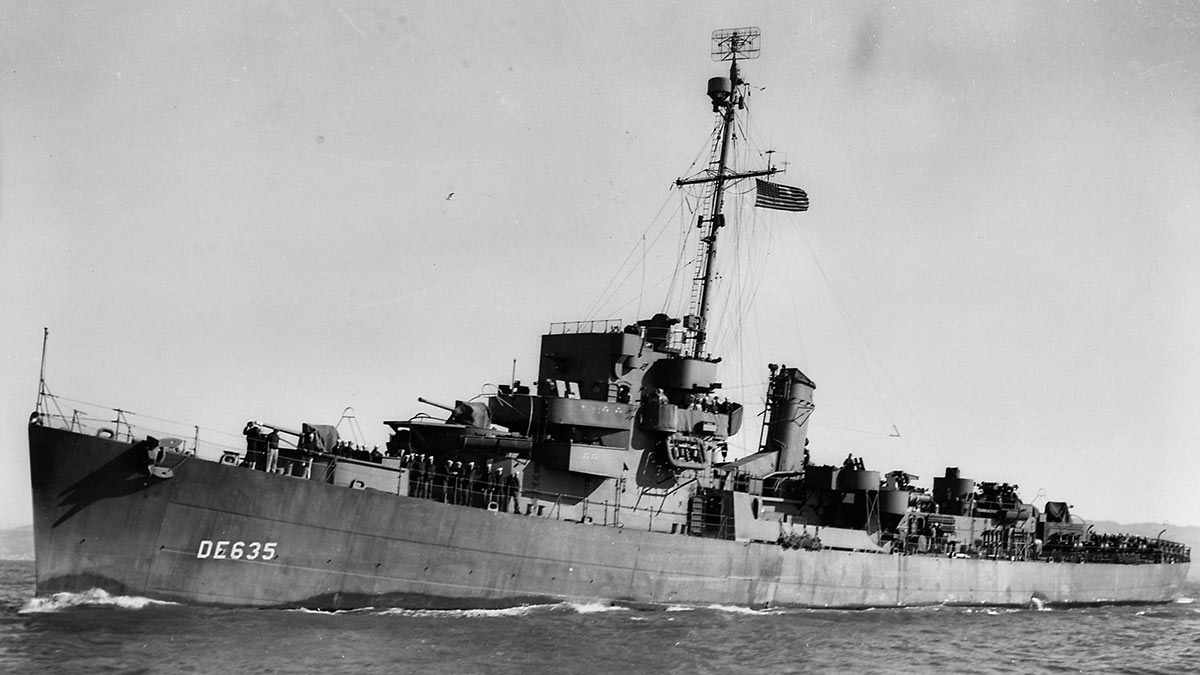 ©Bureau of Ships Collection in the U.S. National Archives