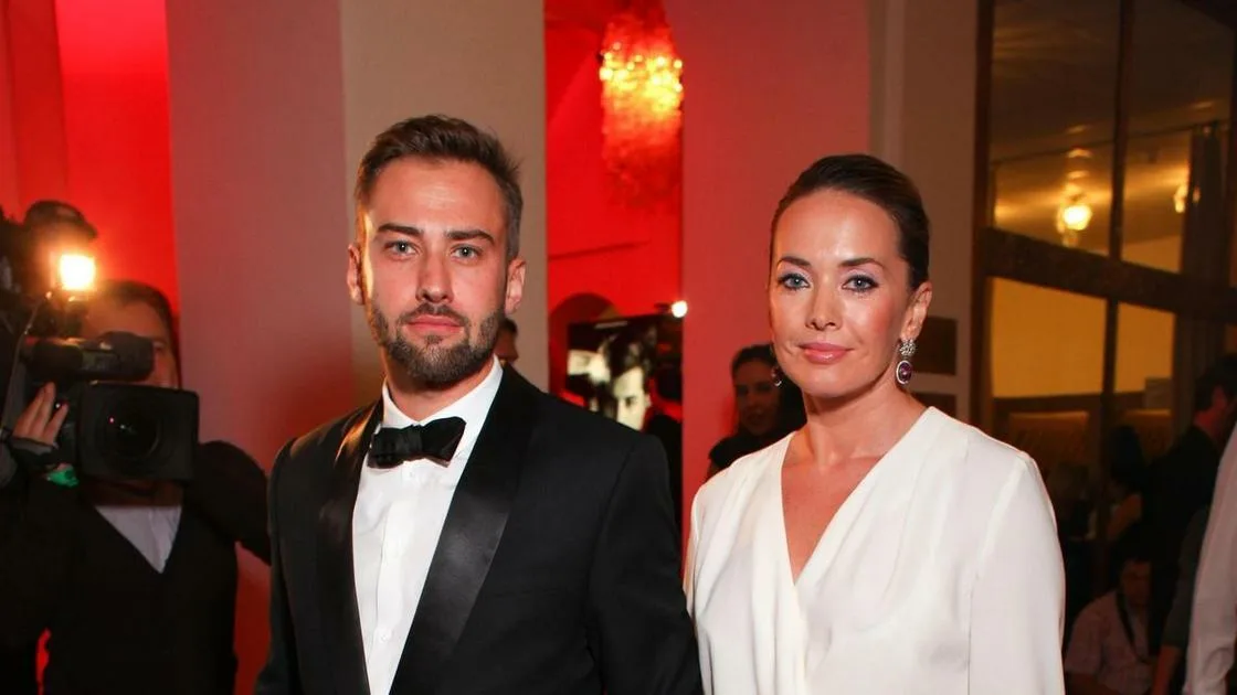 В 2013 году у Дмитрия Шепелева и Жанны Фриске родился сын Платон. Пара решила не афишировать это событие, стремясь сохранить личную жизнь в тайне. Однако на церемонии вручения премии МУЗ-ТВ, которую Шепелев вёл вместе с Анфисой Чеховой, произошёл неожиданный инцидент.