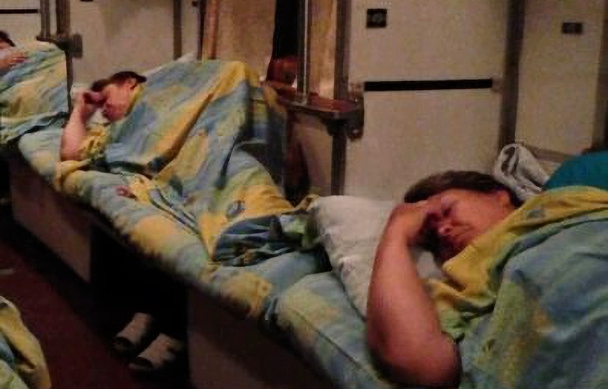 Спи моя радость усни...