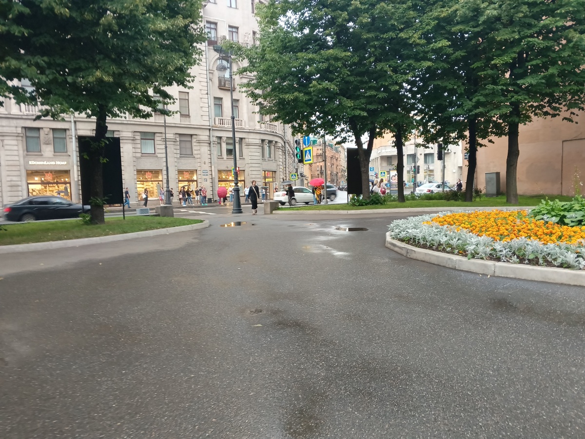 Дворик. Очень приятно )