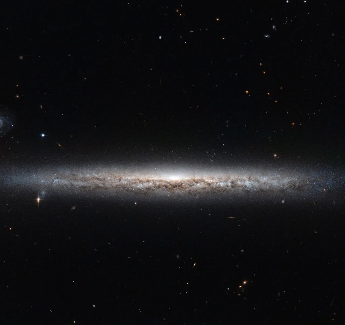 NGC 3501.    
 Источник: ESA, Hubble  📷
