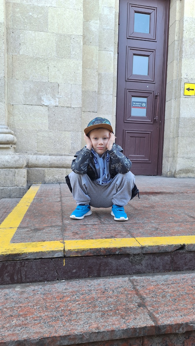 Ох, уж эти родители.. Не дают спокойной жизни!. 