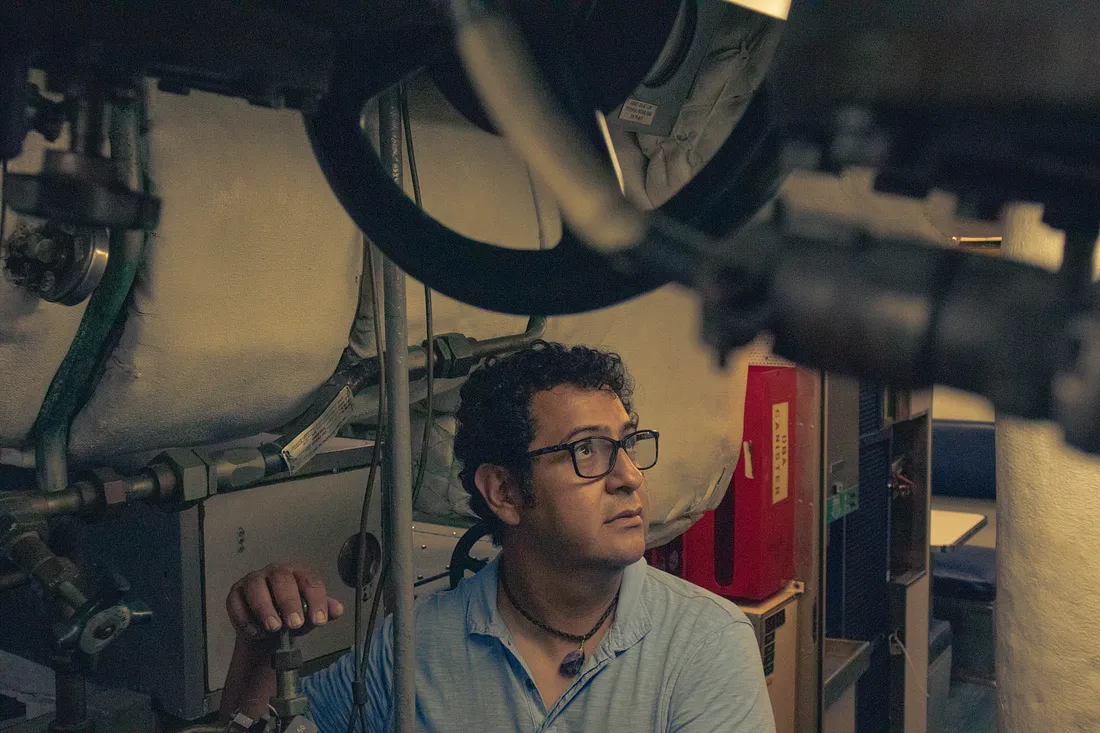 «Кто-нибудь еще слышит треск?»