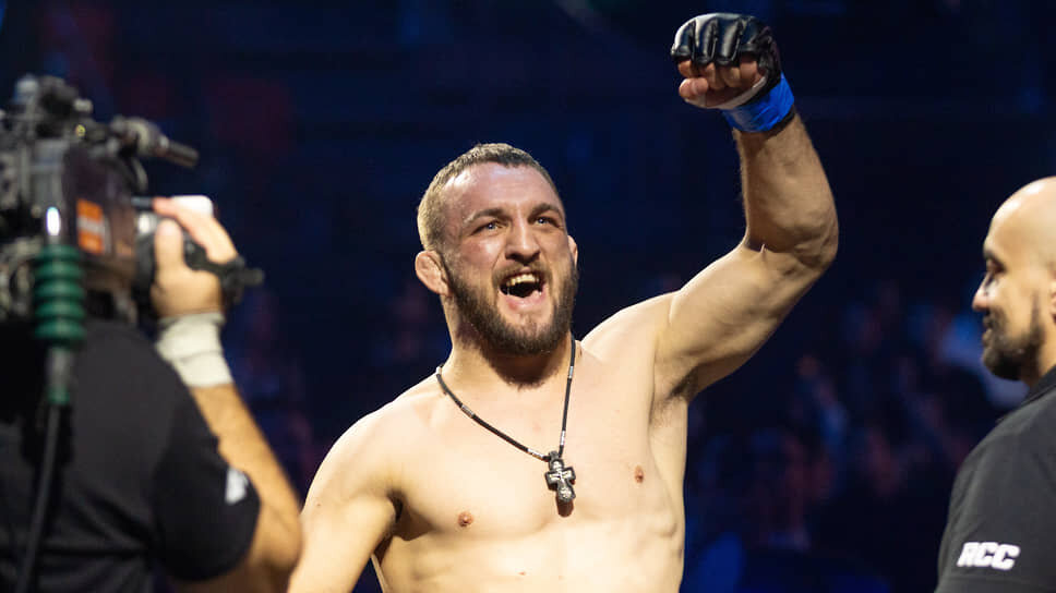 Владислав Ковалев (Белаз) — победитель главного поединка турнира.📷Фото: Михаил Филиппов / Коммерсантъ