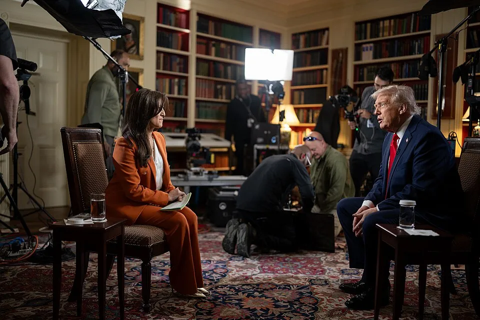 Дональд Трамп даёт интервью Fox News