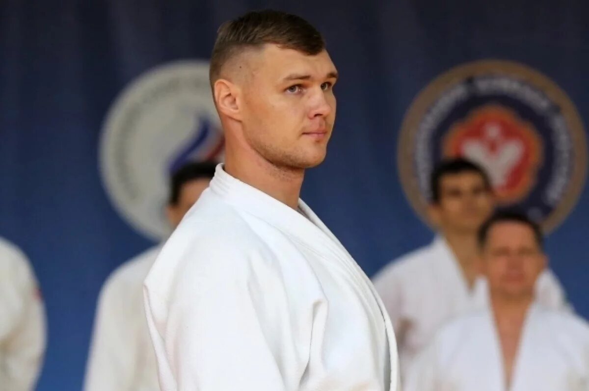    Максим Гусаков пришёл в дзюдо подростком. Сейчас он - мастер спорта России международного класса по дзюдо, чемпион Европы и 11-кратный чемпион России