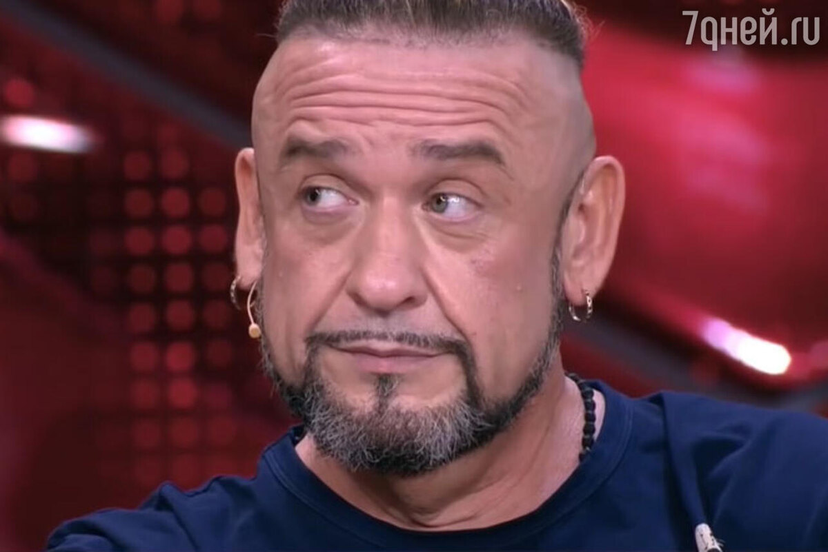    Александр Морозов кадр со съемок шоу "Прямой эфир"