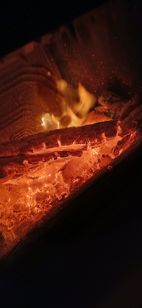 - Как изменится представление о "личном пространстве" в мире, где мысли могут быть проанализированы?