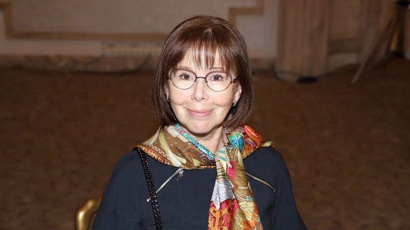 От «Афони» до «Обыкновенного чуда». Евгении Симоновой 70 лет: какие роли её прославили?