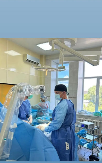 Шальнов Владимир Александрович в операционной