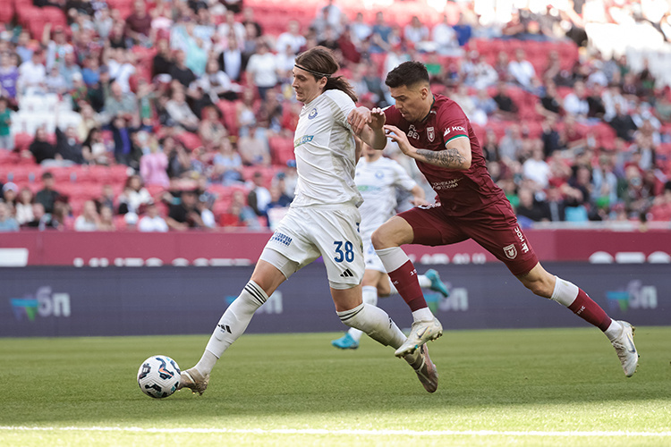    На сегодня уровень денег, которые крутятся в татарстанском спорте, говорят эксперты, можно оценить в 17–20 млрд рублей — это если сложить бюджеты всех клубов, федераций, расходы на школы и инфраструктуру.   
Фото: «БИЗНЕС Online»