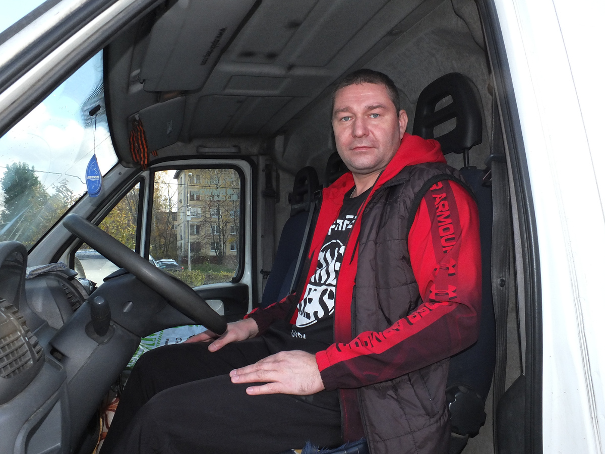Максим Ковязин, многолетний водитель компании "Мир ламината"