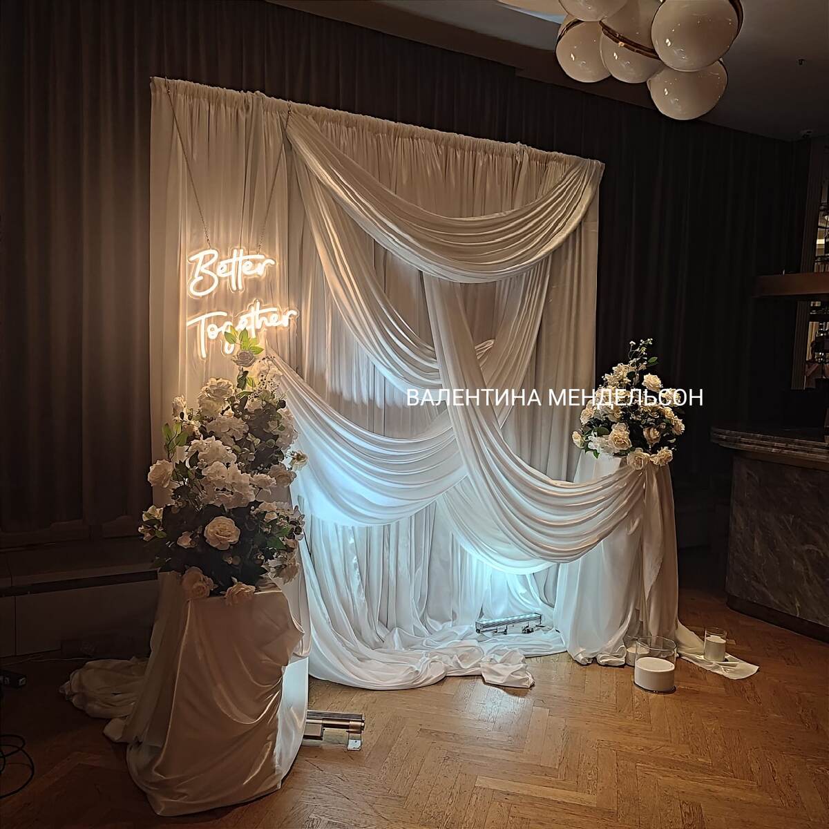 Свадебная фотозона в ресторан