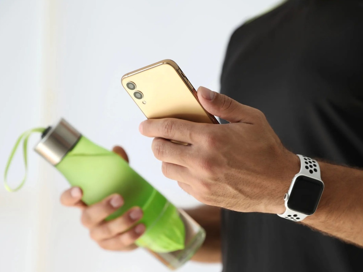    Экран смартфона способен определять уровень гидратации пользователя