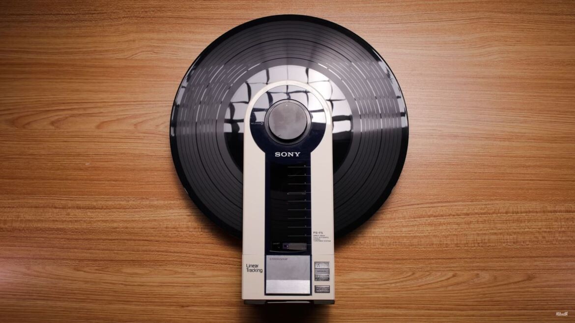    Виниловый проигрыватель Sony Flamingo (PS-F5 & PS-F9)