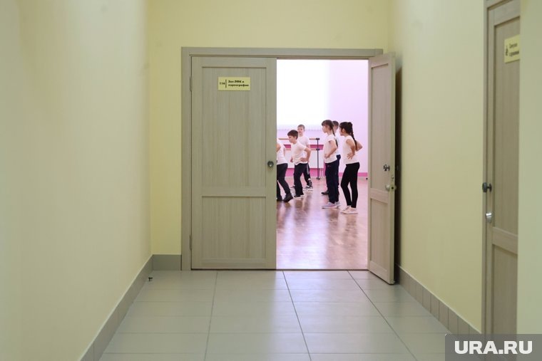 В детстве мальчик увлекся танцами
Фото: Екатерина Сычкова © URA.RU