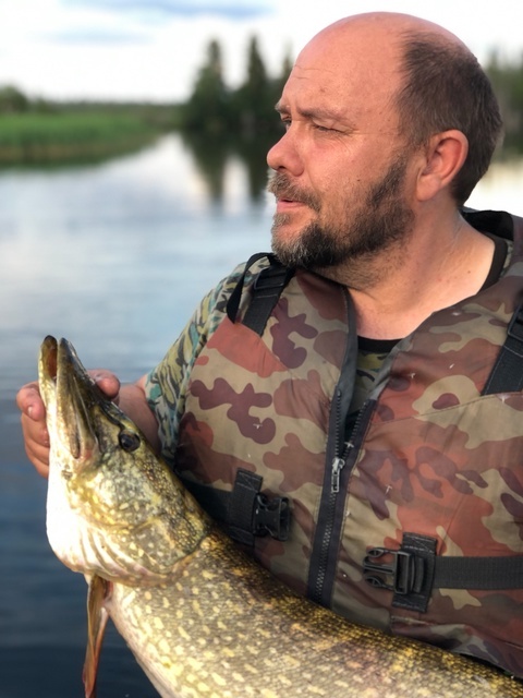 Наш капитан с уловом