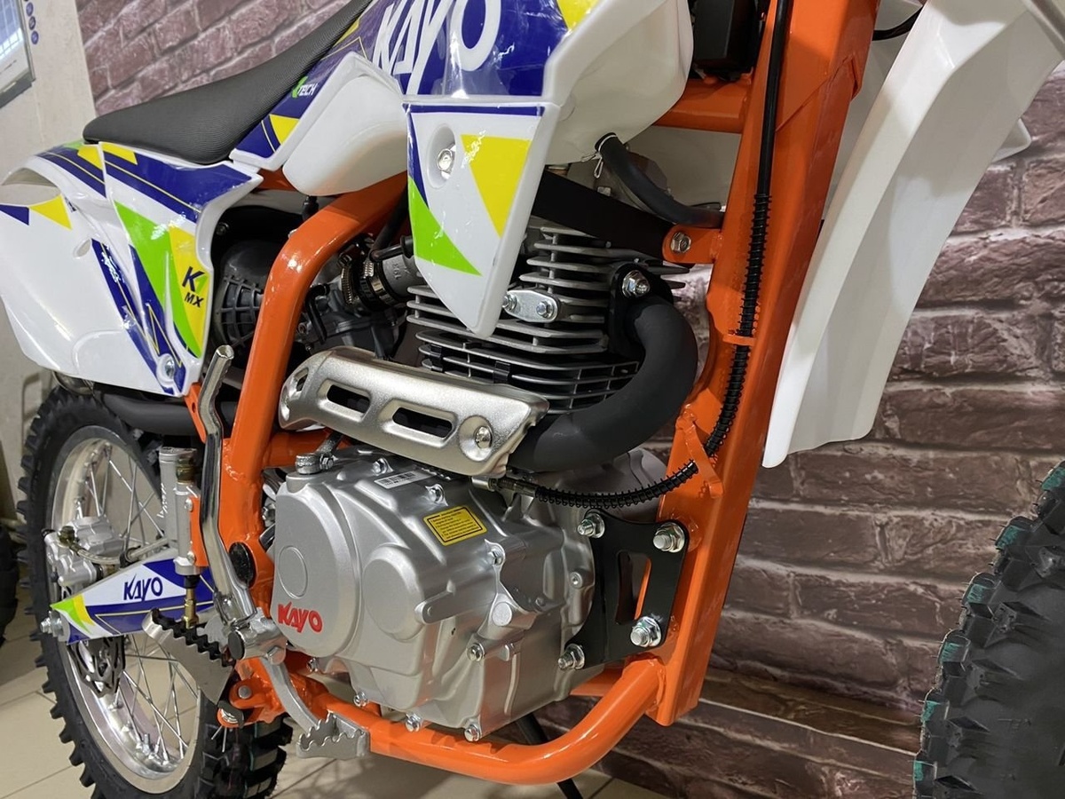 Одноцилиндровый, 4-тактный ZS 166FMM