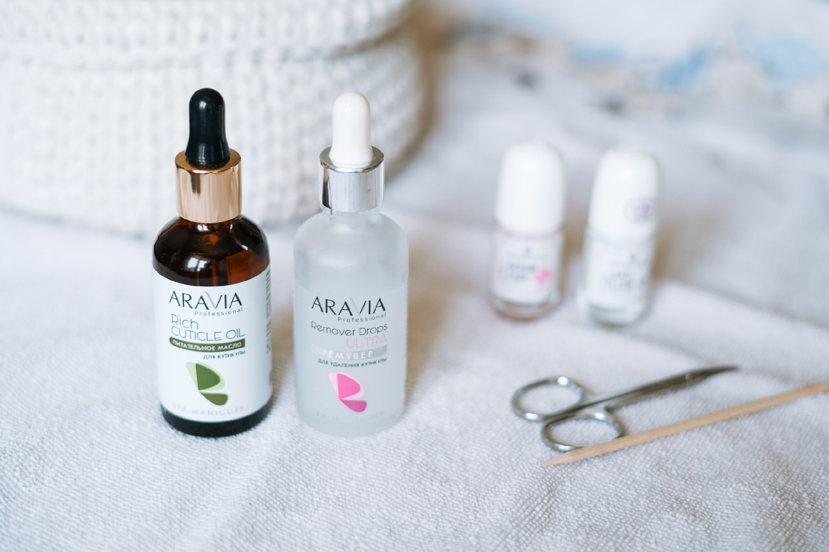 Все необходимое для маникюра на этом фото. Плюс стеклянная пилка 