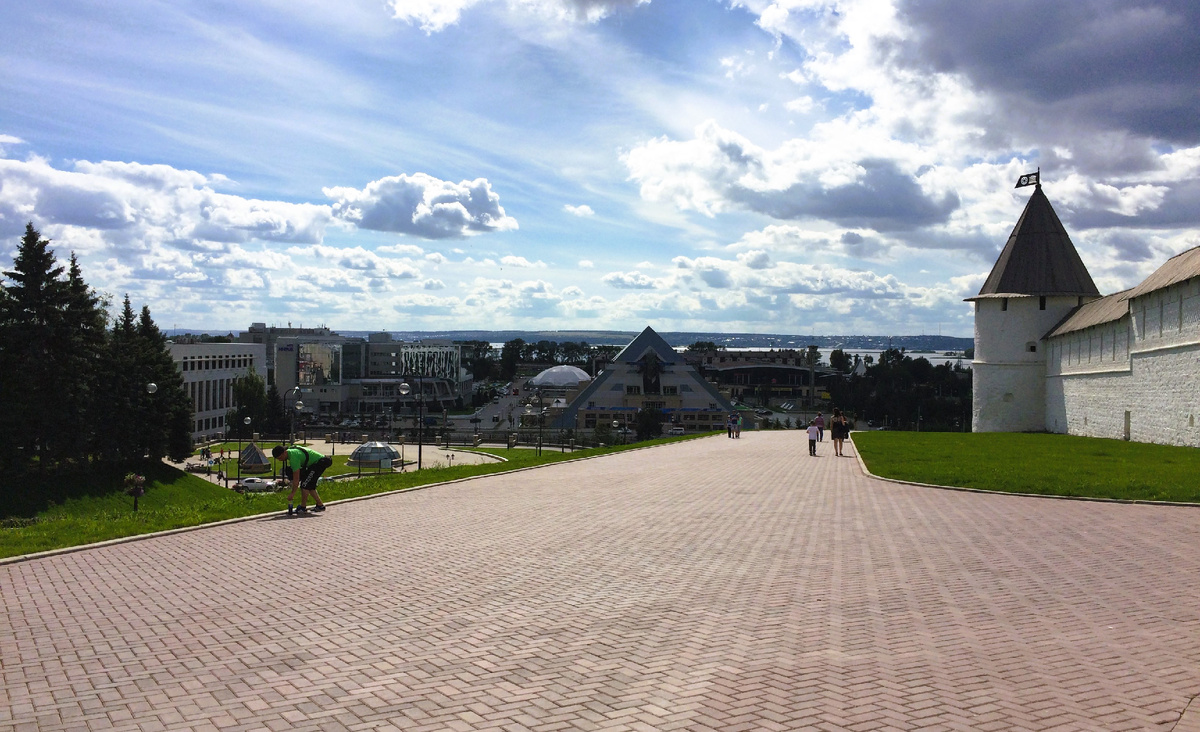 Личное фото. Кто догадается, что за город?