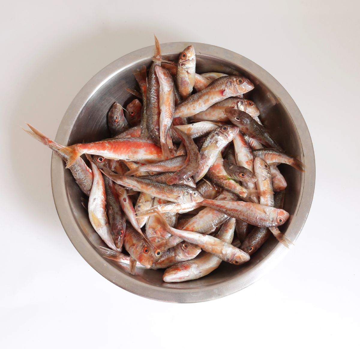 Рыба перед обработкой