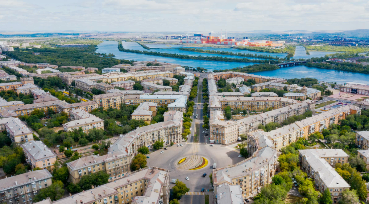 Город стал современным, качество жизни людей улучшилось.