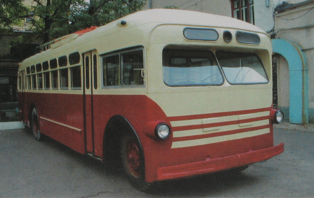 Фото взято с сайта Трансфото.  "Фотография из набора настольных откидных календарей"
Прислал Александр Звягин 