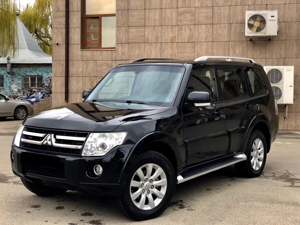 Mitsubishi Pajero IV