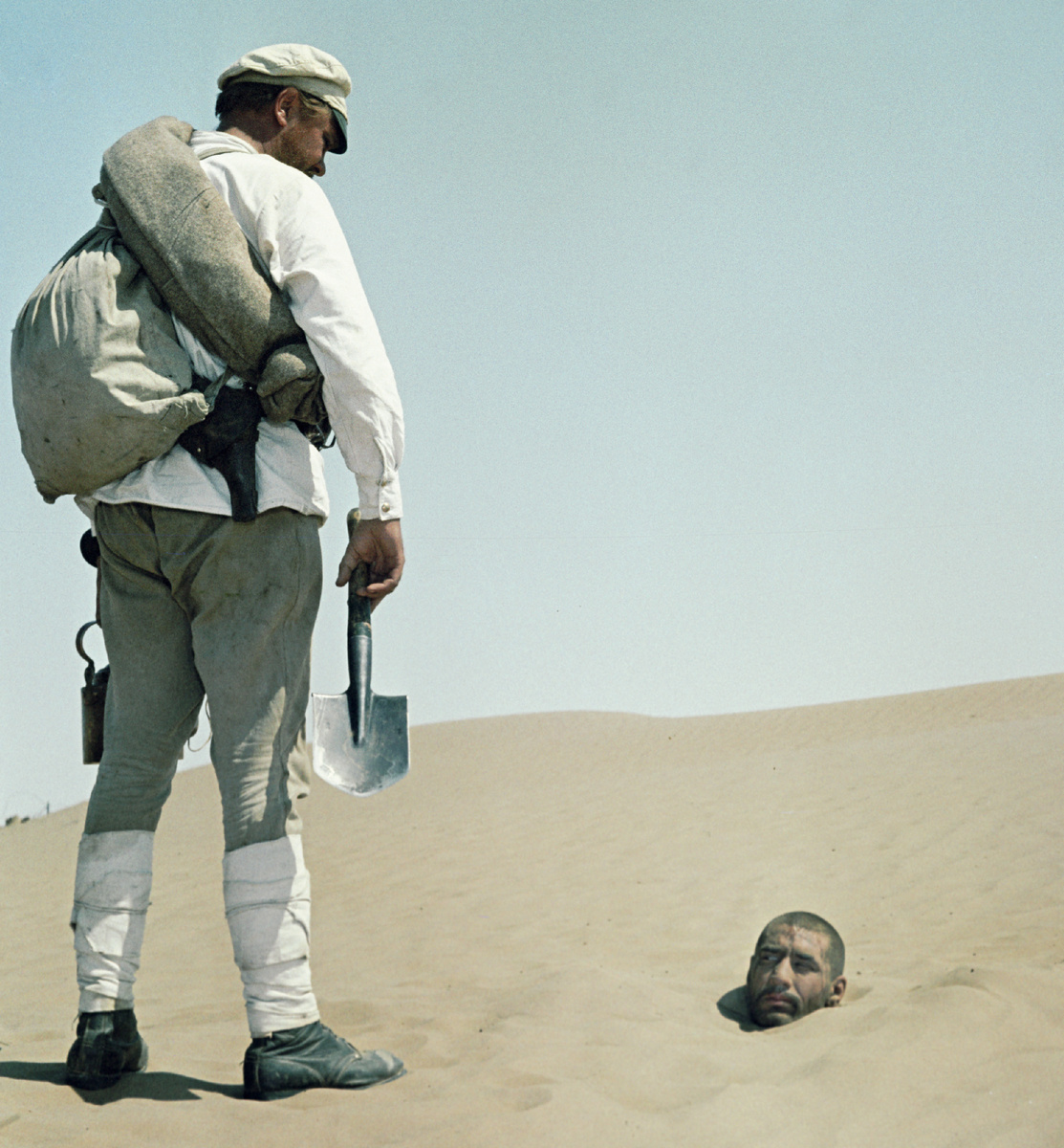 Кадр из фильма "Белое солнце пустыни"