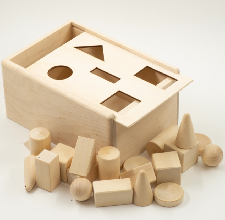 Сортер "Геометрические тела" российского производителя детских игрушек Nicolya