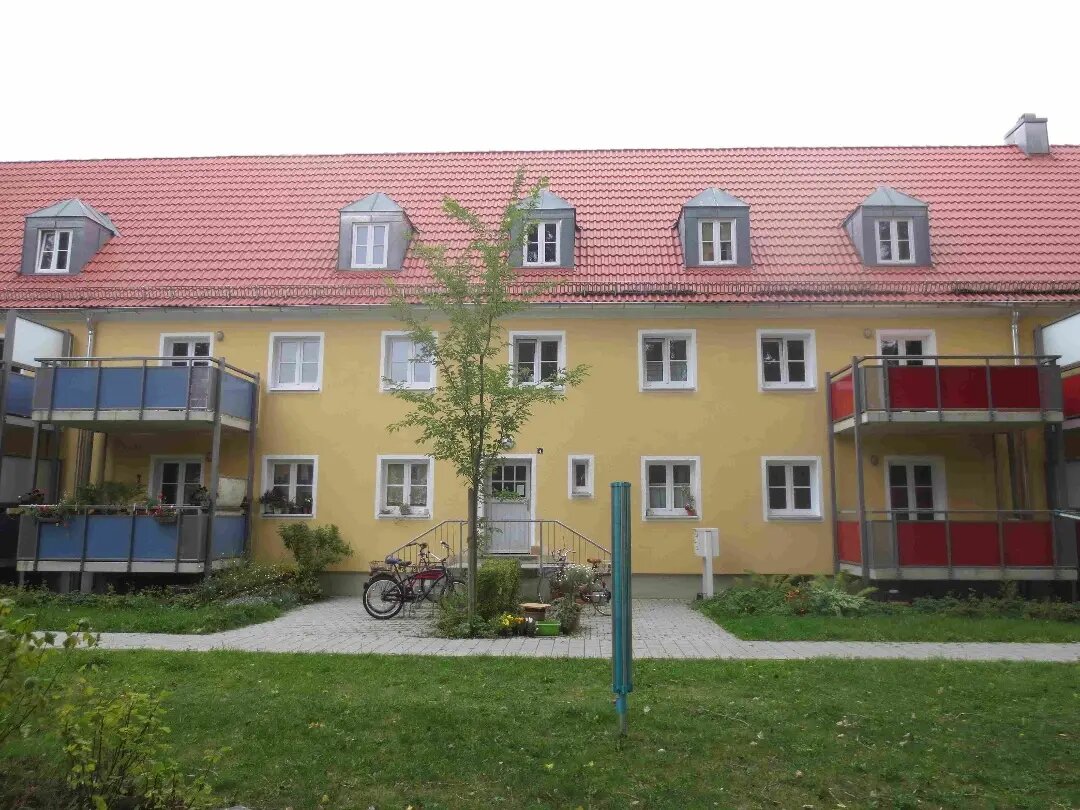 "Благодатный мармелад
Забьёт всем рты до тошноты
От стариков до школоты
Все будут счастливы и сыты"(с) Фото: immobilienscout24.de