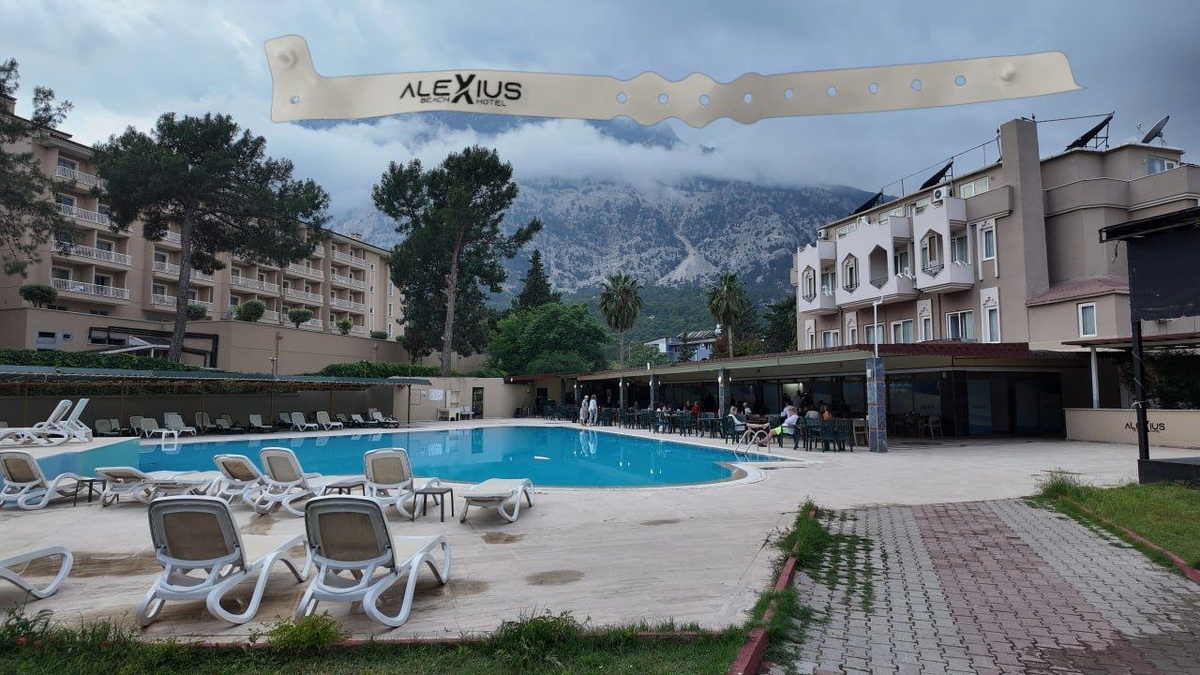 Alexius Beach Hotel 4*