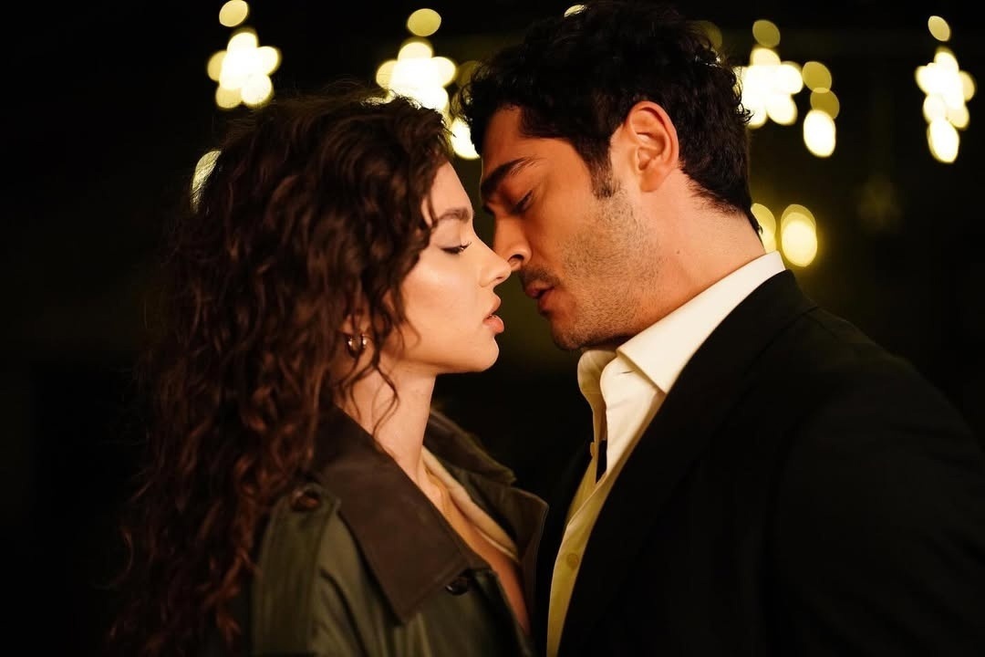 кадр из сериала "Ночная сказка"