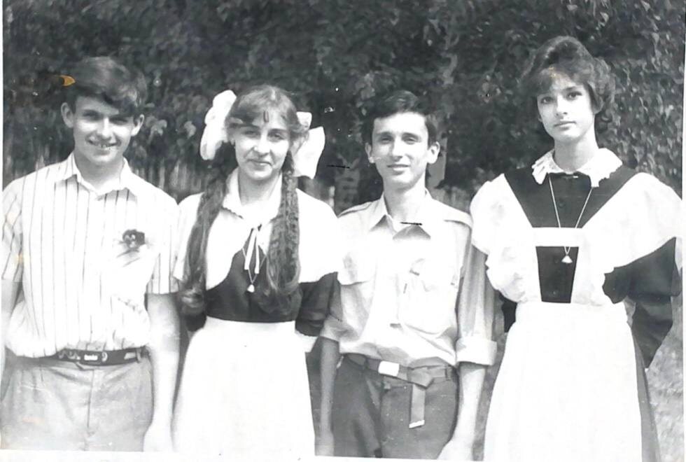 Крайняя справа "дылда" -это я)