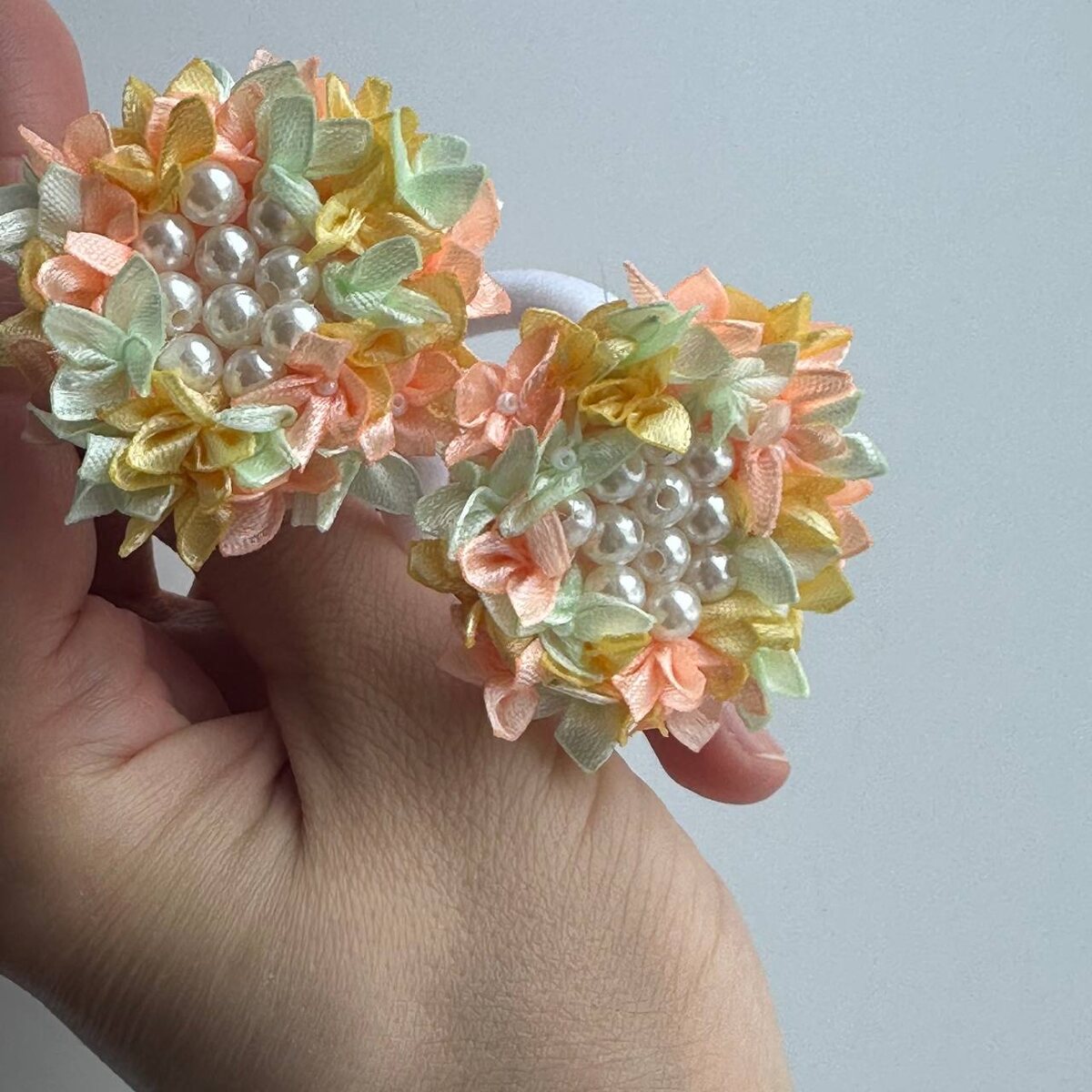 Одни из бантиков)