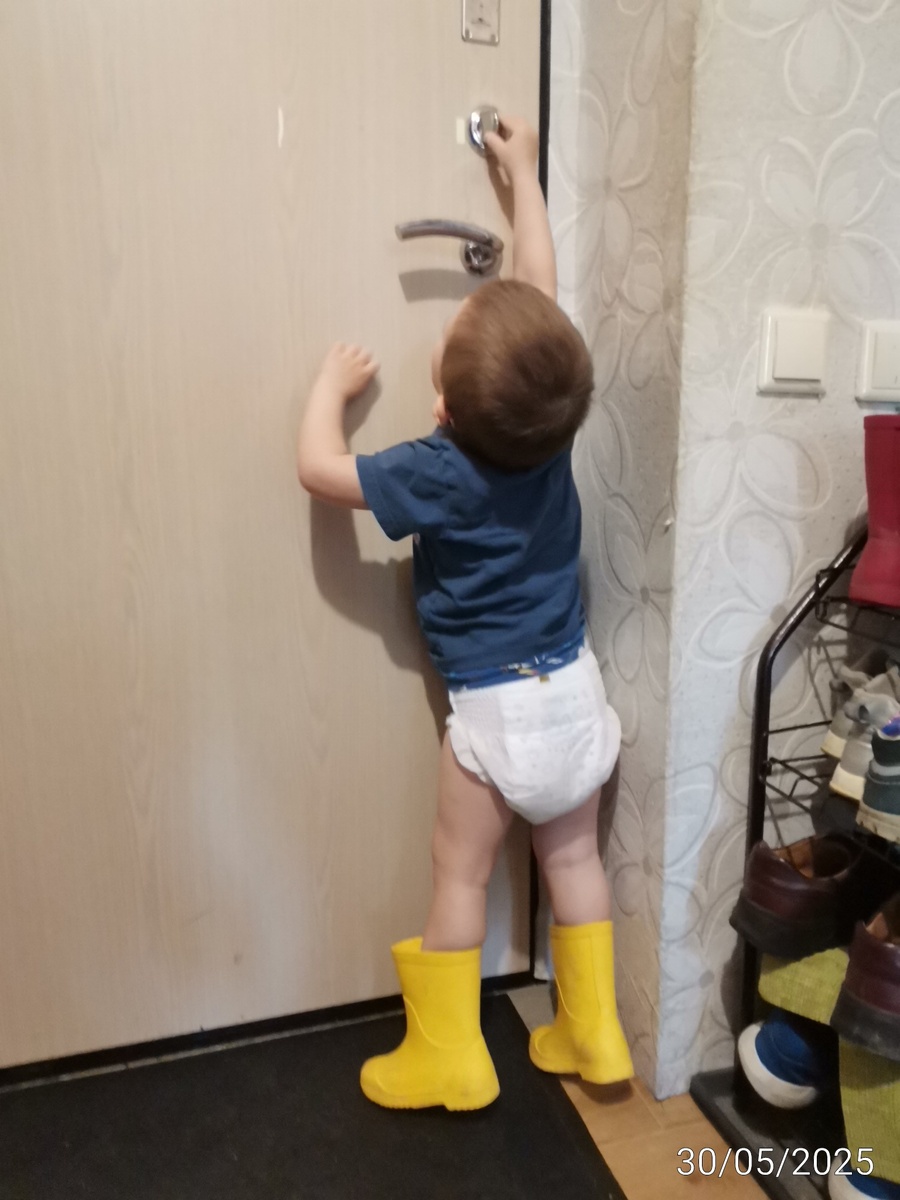 Скоро и этот замок научится открывать 