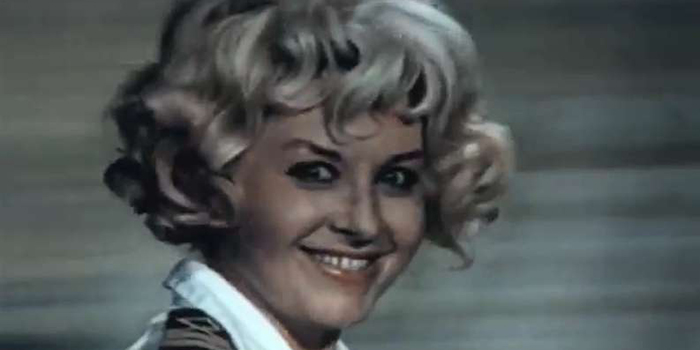 Кадр из фильма "Только ты" взят для иллюстрации из Яндекс Картинки.