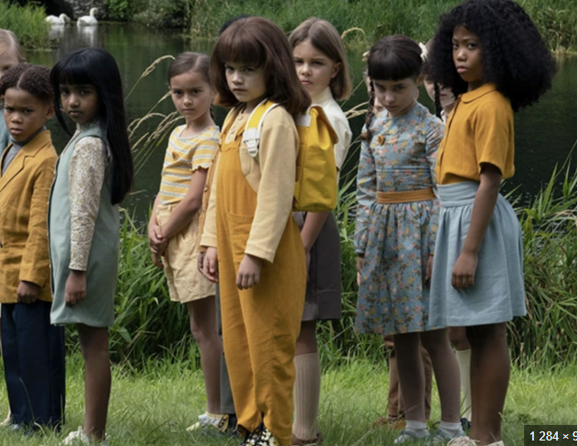 Кадр из фильма Кукушата Мидвича