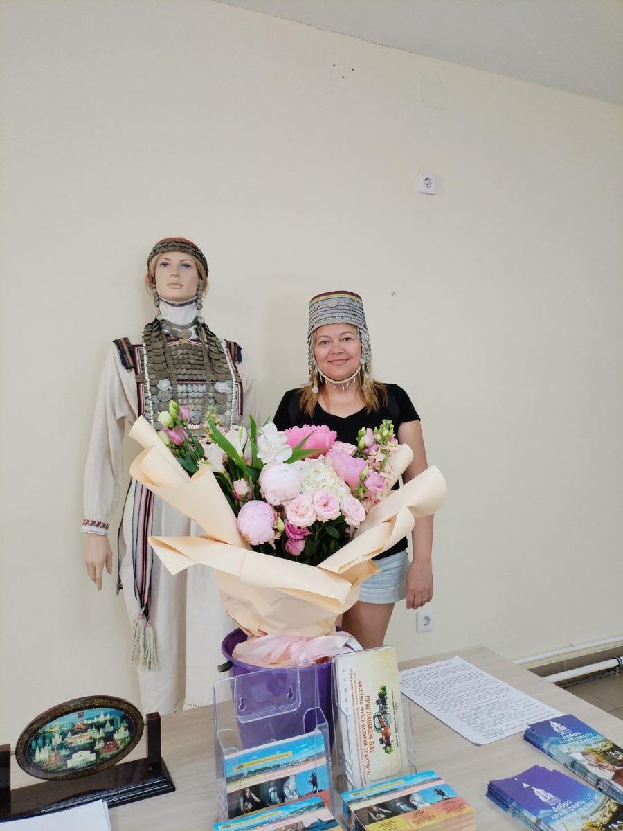 Сурпан-головной убор замужней женщины