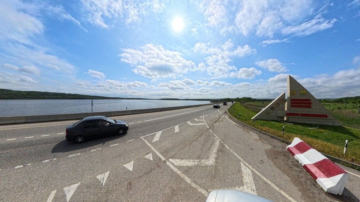 Тамбуканское озеро и въезд в Кабардино - Балкарию.