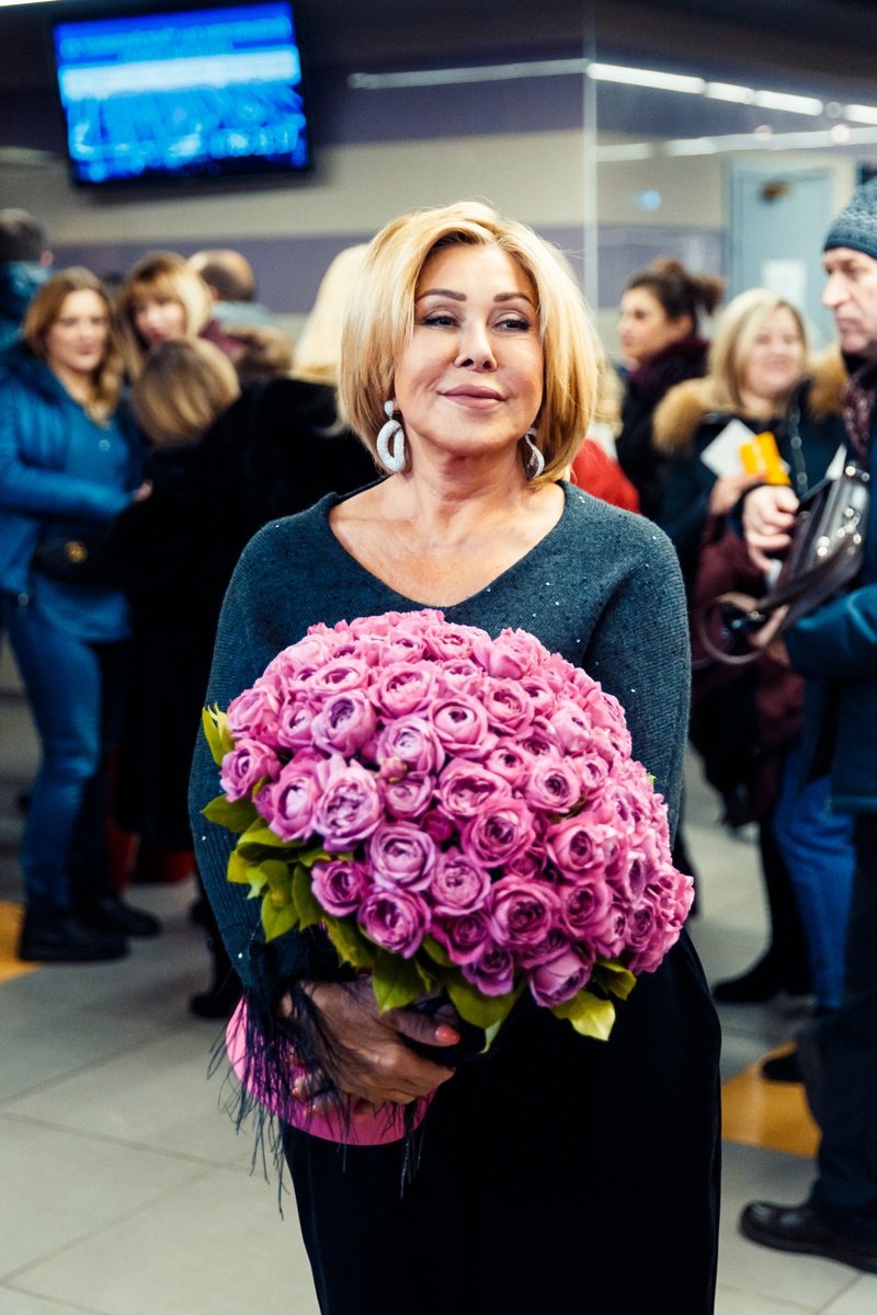    Любовь Успенская