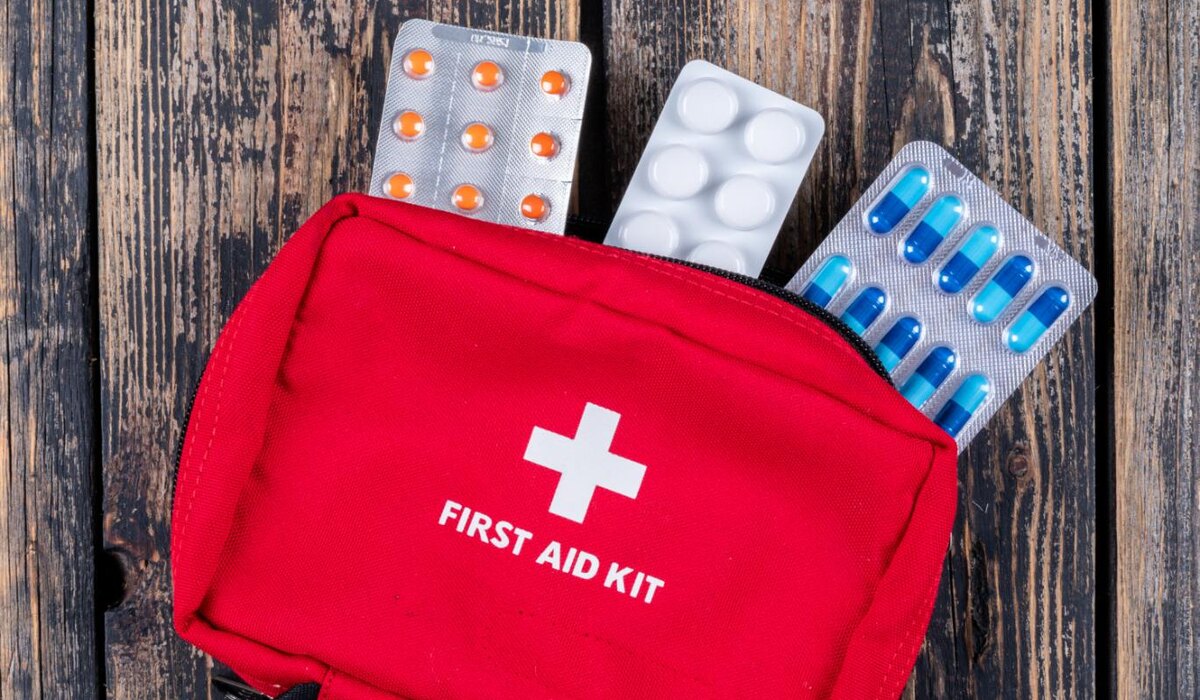     Летняя аптечка: что взять с собой, если вы едете в путешествие с ребенком