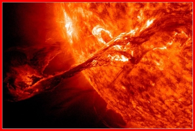 снимок  последнего выброс плазмы на Солнце