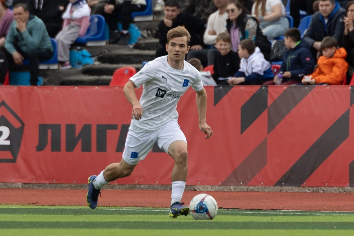    Один из лучших распасовщиков второй лиги Иван Северьянов сегодня вновь отметился голевой передачей